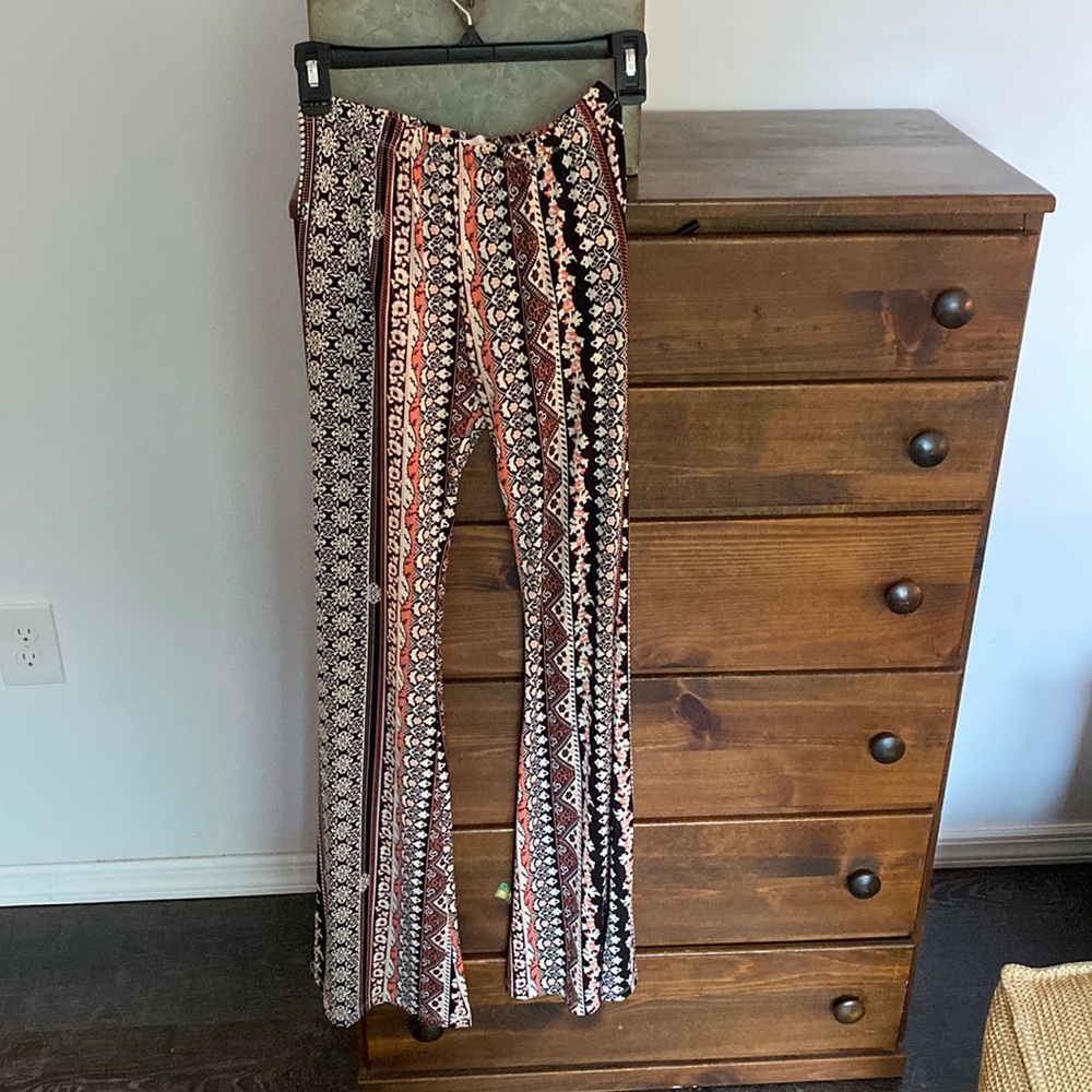 Boho flared pants - Love Tree size Small